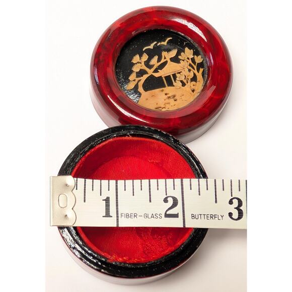 Vtg Cork Art Trinket Box 2.5" Round Red Lacquer Diorama Landscape Satin Lined - Picture 4 of 5